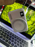 Charger l'image dans la galerie, MINI POWER BANK MAGNÉTIQUE QI - 10000MAH - CHARGEUR SANS FIL
